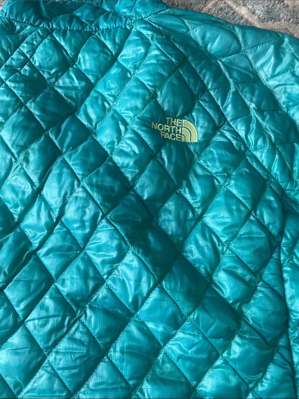 The North Face Diamond-Quilt Insulated Puffer Jacket S